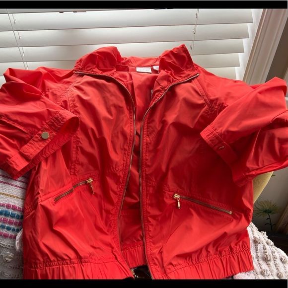NWT Zenergy by Chicos Orange Rain Coat w Gold Embellishments Size : 1 - Picture 5 of 12